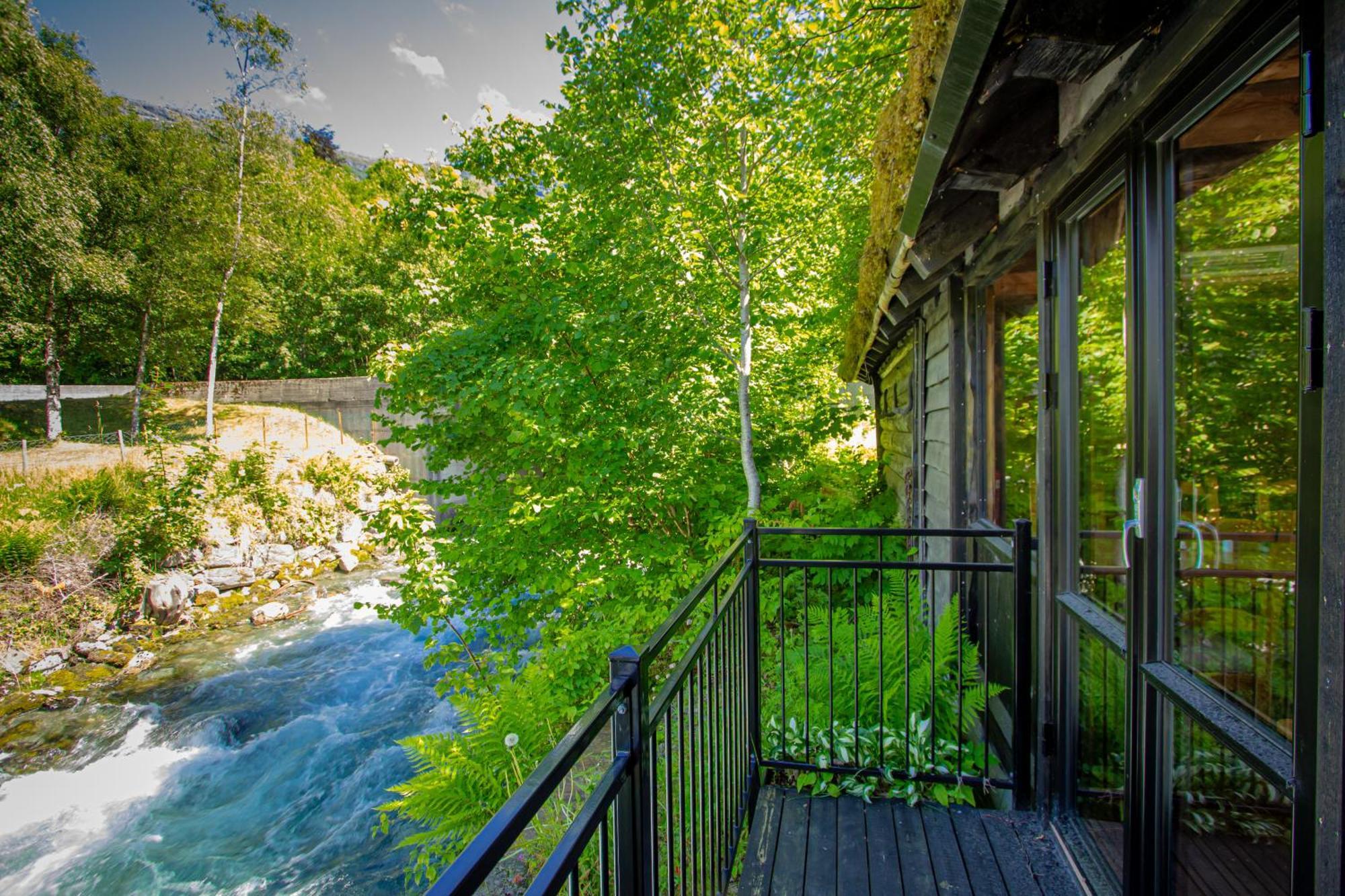 Ullensvang Gjesteheim Hostel Lofthus