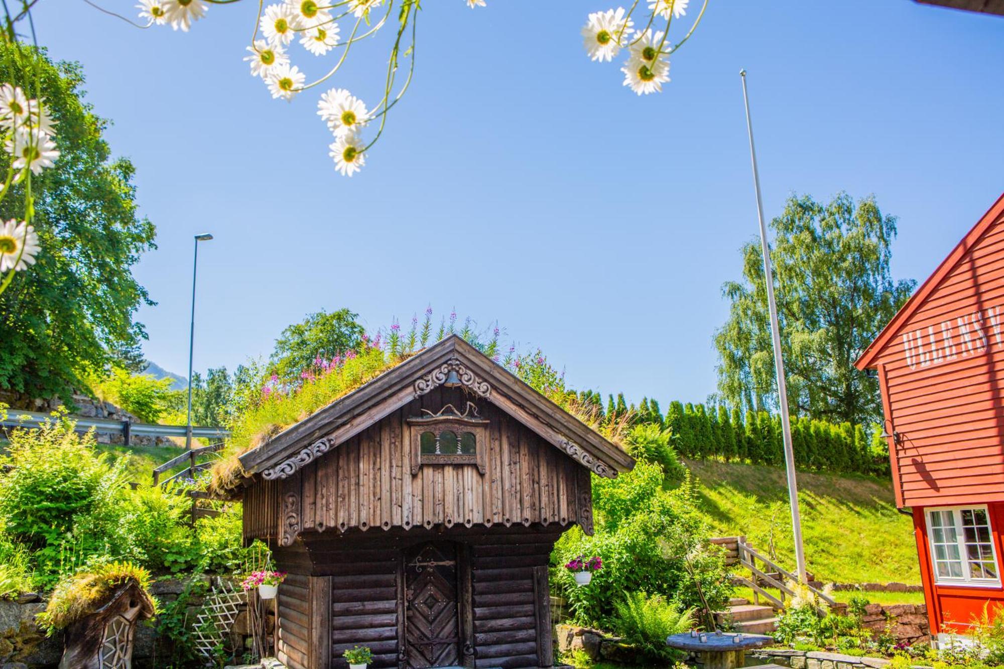 Hostel Ullensvang Gjesteheim *